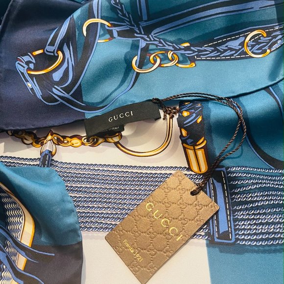 New Gucci Scarf Iconic Equestrian Logo Print Silk Wrap - Picture 7 of 11